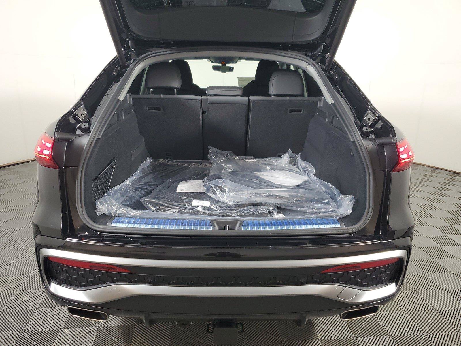 New 2026 Audi Q5 Premium Plus AWD/4WD image 9