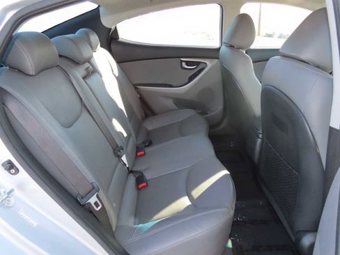 Used 2015 Hyundai Elantra Limited image 27
