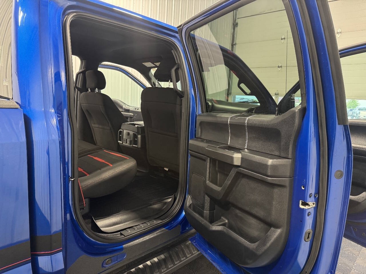Used 2017 Ford F150 XLT w/ Equipment Group 302A Luxury AWD/4WD image 20