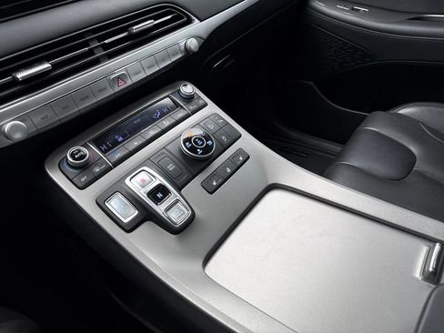 Used 2022 Hyundai Palisade SEL w/ Premium Package image 24