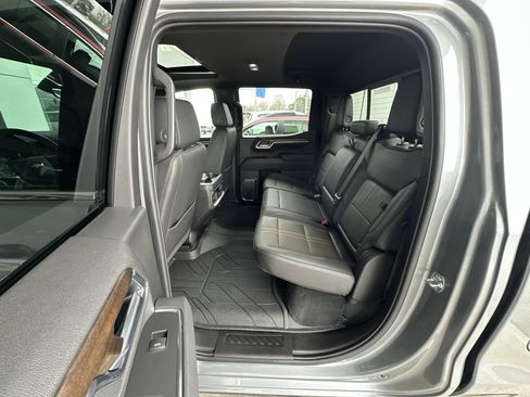 Used 2025 Chevrolet Silverado 1500 High Country AWD/4WD image 26