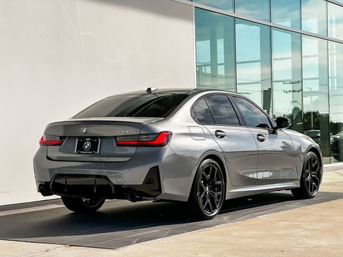 New 2026 BMW 330i 330i w/ M Sport Package image 4