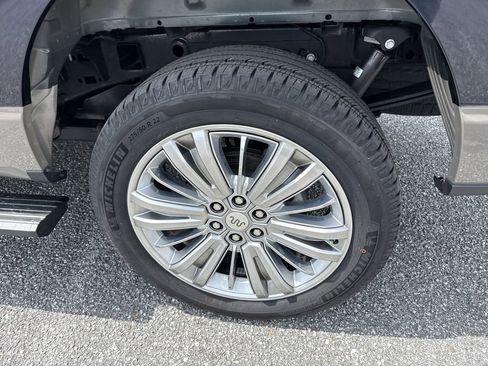 Used 2025 Ford F150 King Ranch AWD/4WD image 18