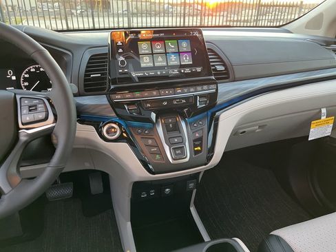 New 2026 Honda Odyssey Elite image 10