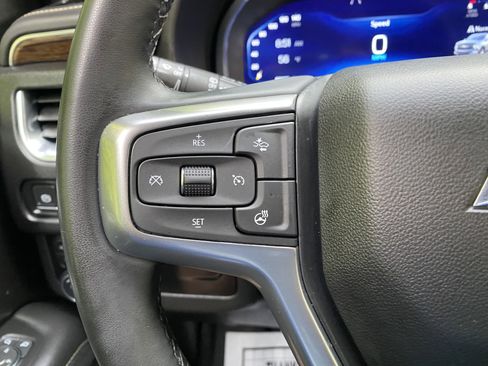 Used 2023 Chevrolet Suburban Premier AWD/4WD image 20
