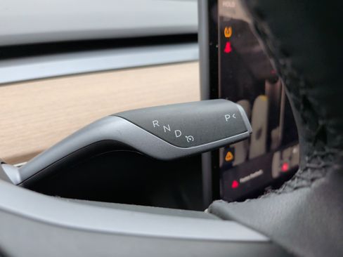 Used 2023 Tesla Model Y Long Range image 26