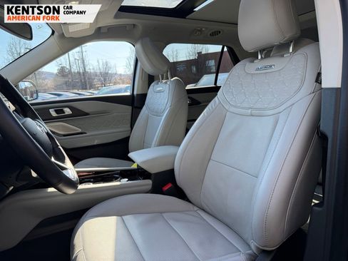 Used 2025 Ford Explorer Platinum w/ LUX Leather Package image 29