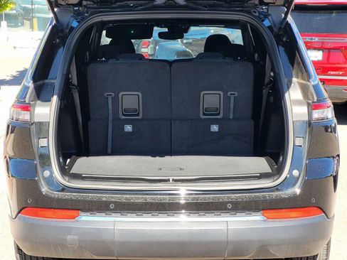 Used 2024 Jeep Grand Cherokee L Laredo image 30