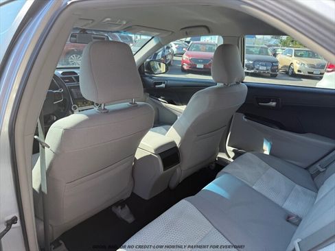 Used 2013 Toyota Camry LE FWD image 13