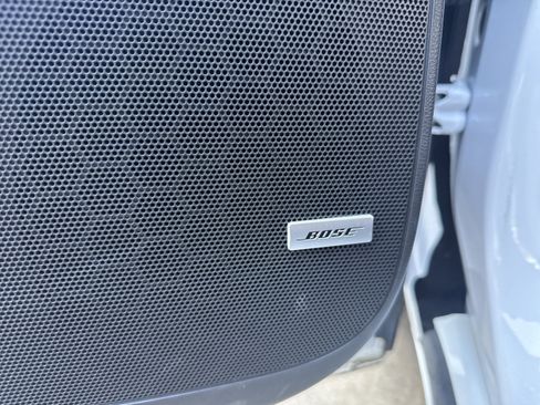 Used 2023 Buick Enclave Avenir w/ Avenir Technology Package image 10