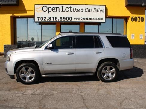 Used 2015 GMC Yukon SLE w/ Convenience Package RWD image 2