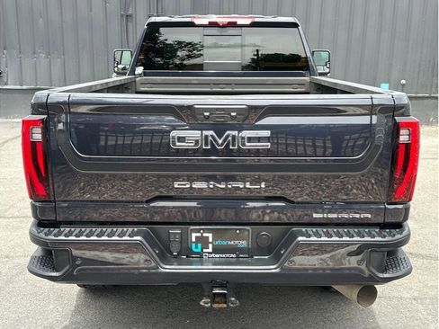 Used 2024 GMC Sierra 2500 Denali Ultimate w/ Max Trailering Package image 9