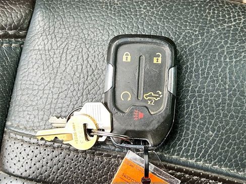 Used 2023 GMC Sierra 3500 Denali w/ Denali Ultimate Package image 14