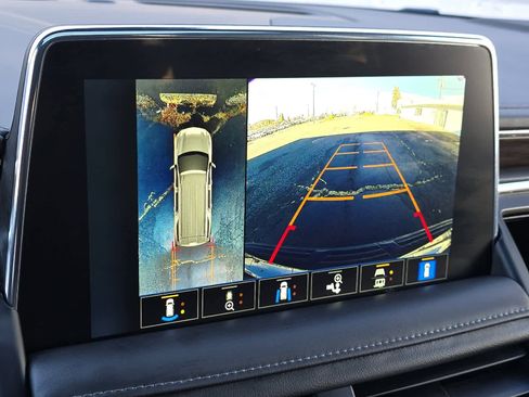 Used 2022 Chevrolet Tahoe LT w/ Luxury Package image 21