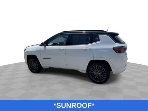 Used 2022 Jeep Compass High Altitude AWD/4WD image 7