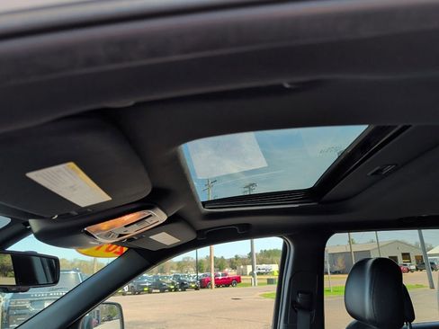 Used 2015 Jeep Grand Cherokee Altitude AWD/4WD image 28