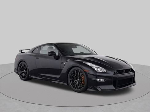 Used 2024 Nissan GT-R Premium w/ Premium Interior Package AWD/4WD image 1