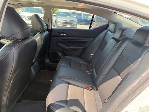 Used 2022 Nissan Altima 2.0 SR FWD image 28