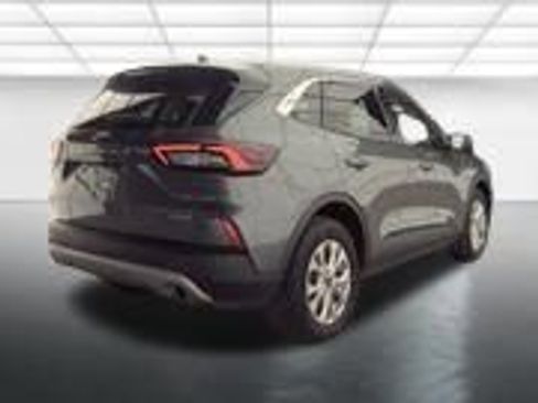 Used 2023 Ford Escape Active w/ Tech Pack #2 AWD/4WD image 9