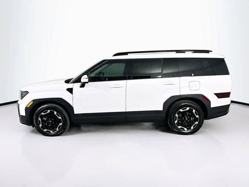 Used 2025 Hyundai Santa Fe SEL image 3