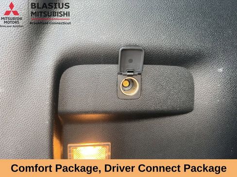 Used 2018 Ford Explorer XLT w/ Equipment Group 202A AWD/4WD image 11