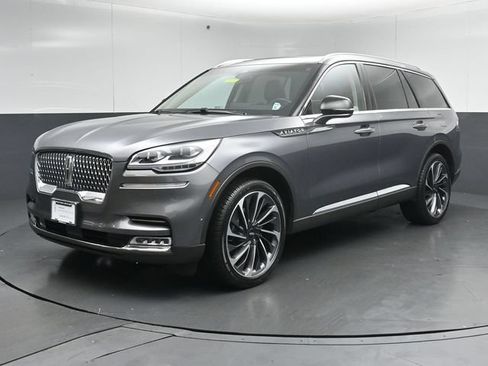 Certified 2022 Lincoln Aviator Reserve w/ Equipment Group 201A AWD/4WD image 3