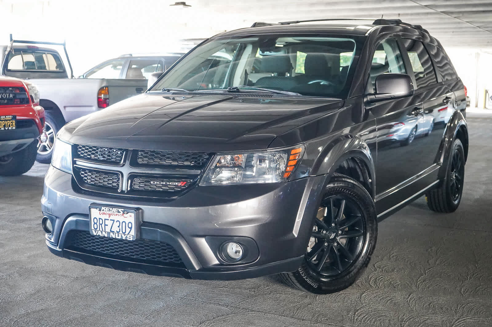Used 2019 Dodge Journey SE w/ Premium Group FWD image 1