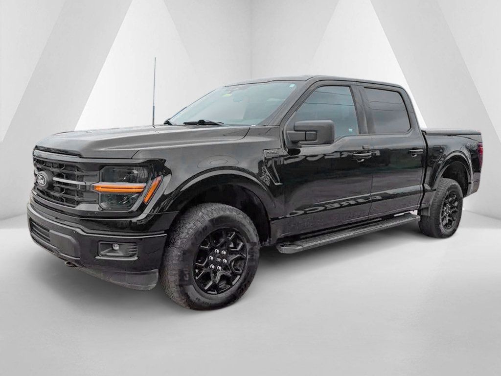 Used 2025 Ford F150 XLT w/ Equipment Group 301A Standard AWD/4WD image 3
