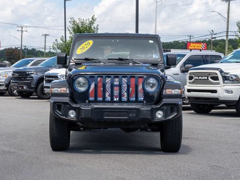 Used 2020 Jeep Wrangler Unlimited Sahara AWD/4WD image 2