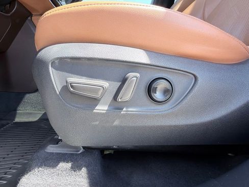 Used 2022 Toyota Highlander Platinum image 20