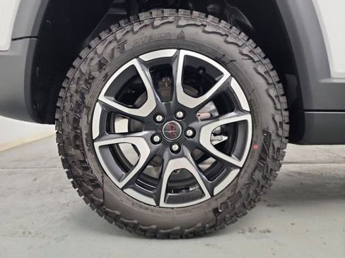 New 2025 Jeep Compass Trailhawk w/ Trailhawk Convenience Group image 39