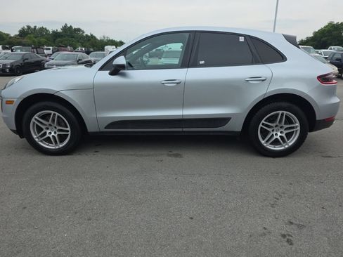 Used 2018 Porsche Macan AWD/4WD image 8