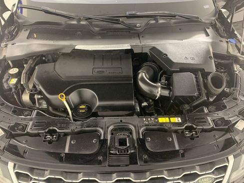 Used 2020 Land Rover Range Rover Evoque SE image 11