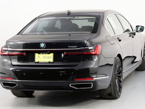 Used 2020 BMW 740i w/ Premium Package image 56