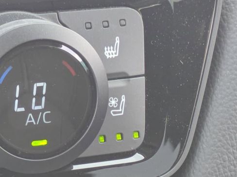 Used 2025 Toyota Grand Highlander AWD Hybrid image 28