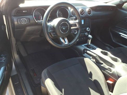Used 2020 Ford Mustang Coupe RWD image 15