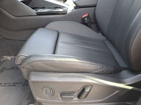 Certified 2025 Audi Q5 2.0T Premium Plus w/ Premium Plus image 32