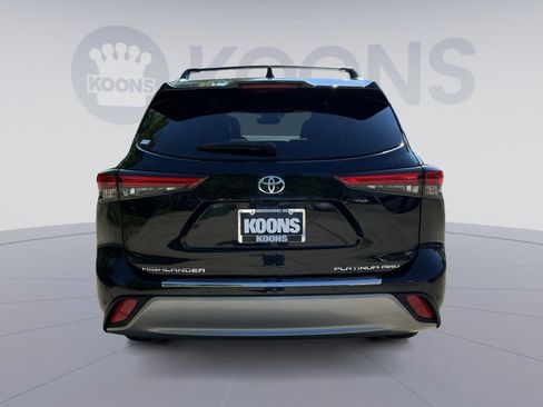 Used 2023 Toyota Highlander Platinum AWD/4WD image 10
