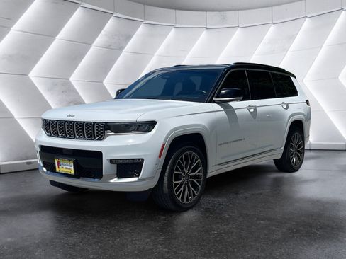 Used 2024 Jeep Grand Cherokee L Summit AWD/4WD image 18