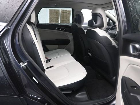 Used 2026 Kia Sportage EX w/ EX Panorama Roof Package AWD/4WD image 29