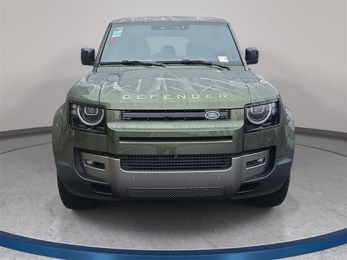 New 2026 Land Rover Defender 110 S image 2
