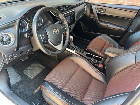 Used 2017 Toyota Corolla SE FWD image 10