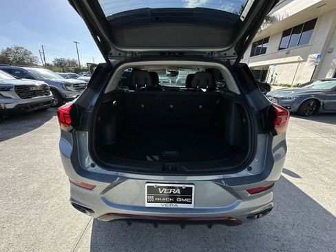 Used 2023 Buick Encore GX Select w/ Sport Touring Package image 31