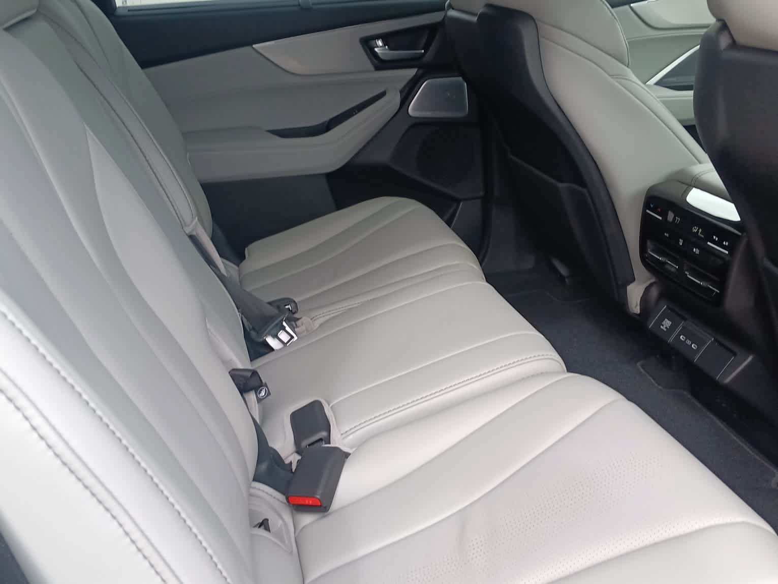 Used 2026 Acura MDX w/ Technology Package AWD/4WD image 21