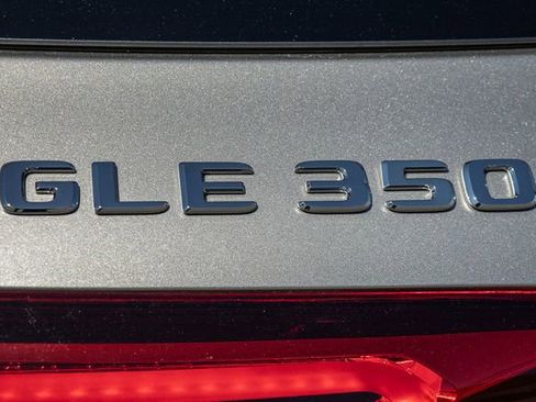 Used 2022 Mercedes-Benz GLE 350 4MATIC image 5