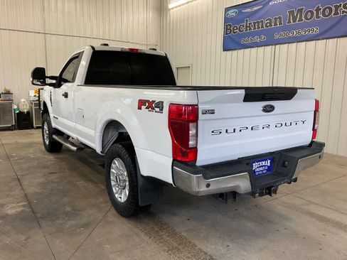 Used 2022 Ford F250 XLT w/ XLT Value Package AWD/4WD image 3
