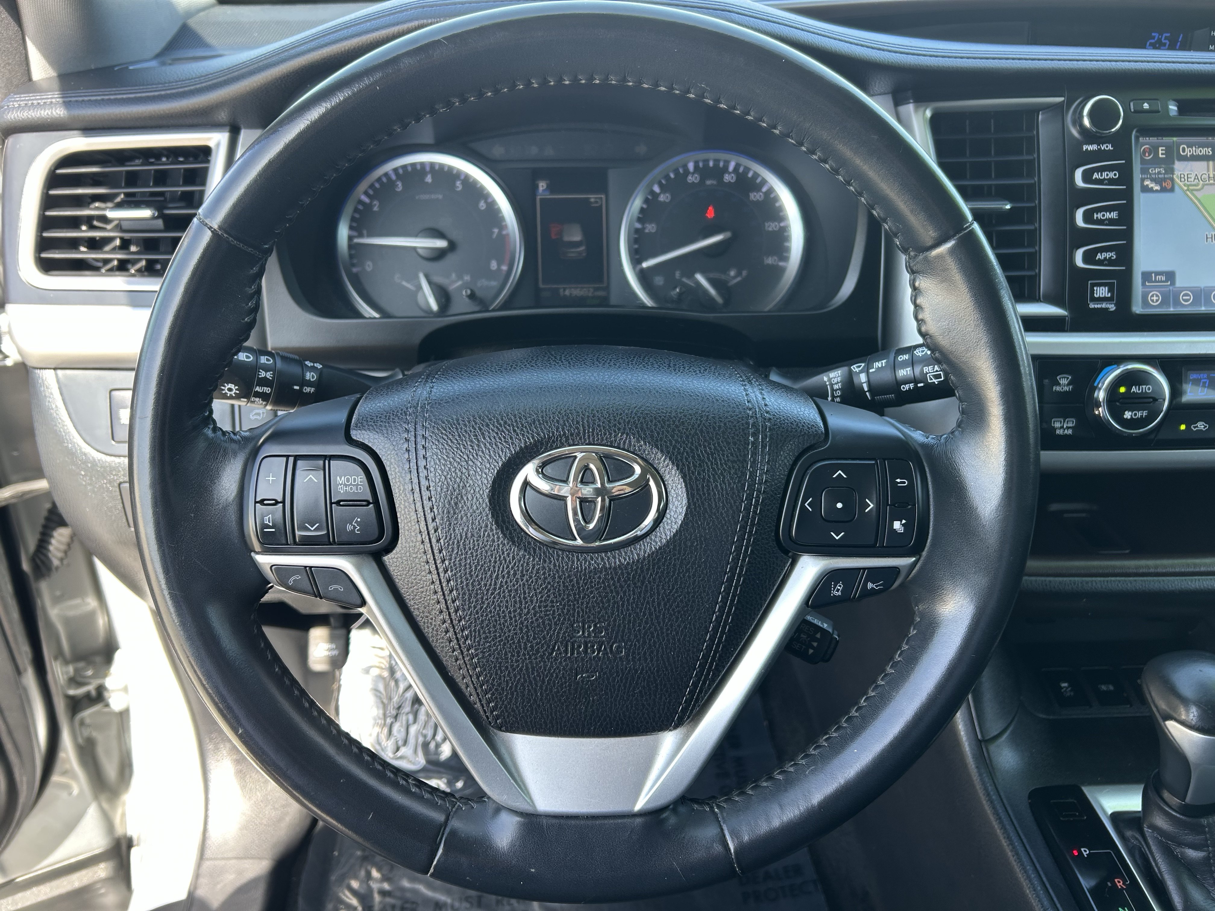 Used 2017 Toyota Highlander Limited w/ Carpet Mat Package AWD/4WD image 28