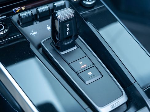 Certified 2022 Porsche 911 Turbo AWD/4WD image 30