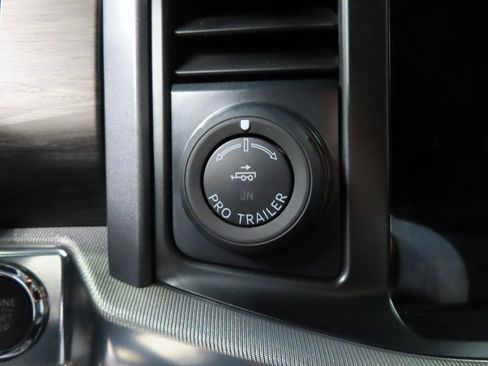 Used 2025 Ford F150 Lariat w/ Tow/Haul Package image 62