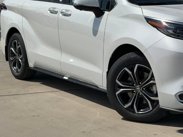 New 2026 Toyota Sienna Platinum AWD/4WD image 4